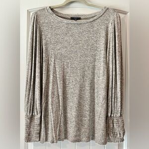 Lightweight Heathered Gray Long Sleeve Top with Smocked Cuffs
